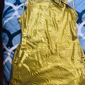 H&M Yellow Swirl Pattern Top